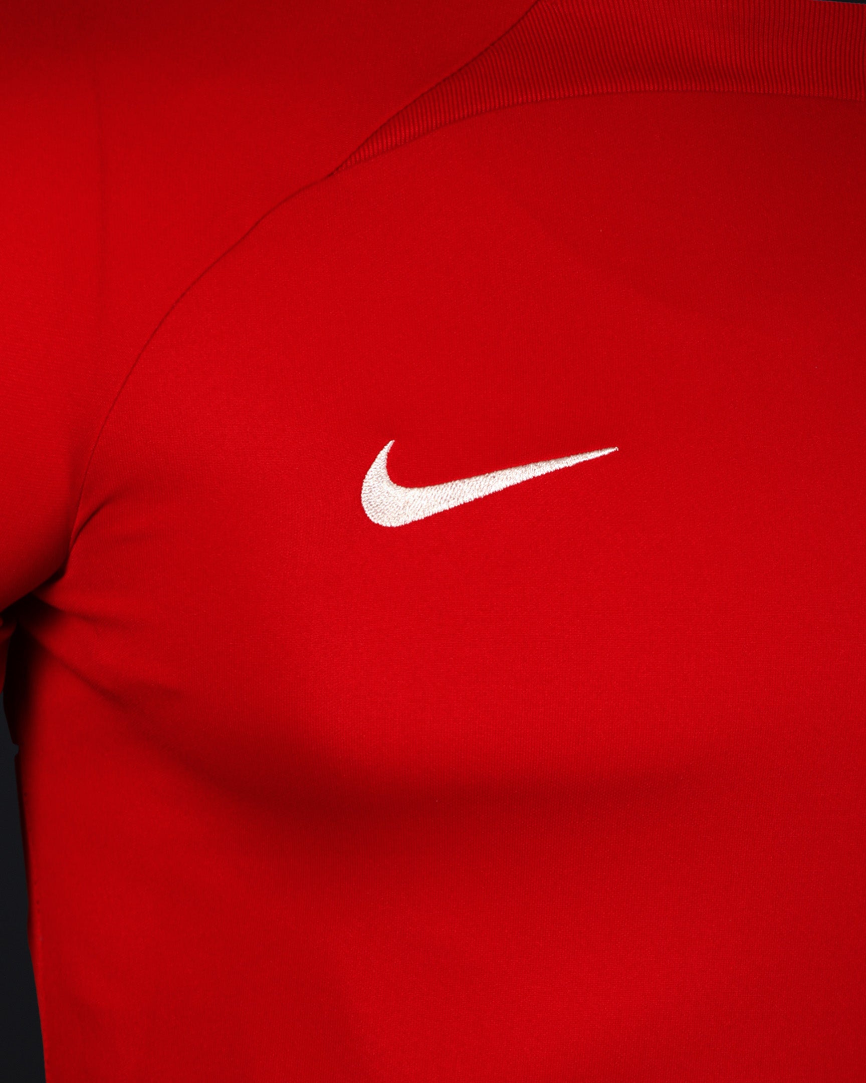 Training Shirt Red DF M 3