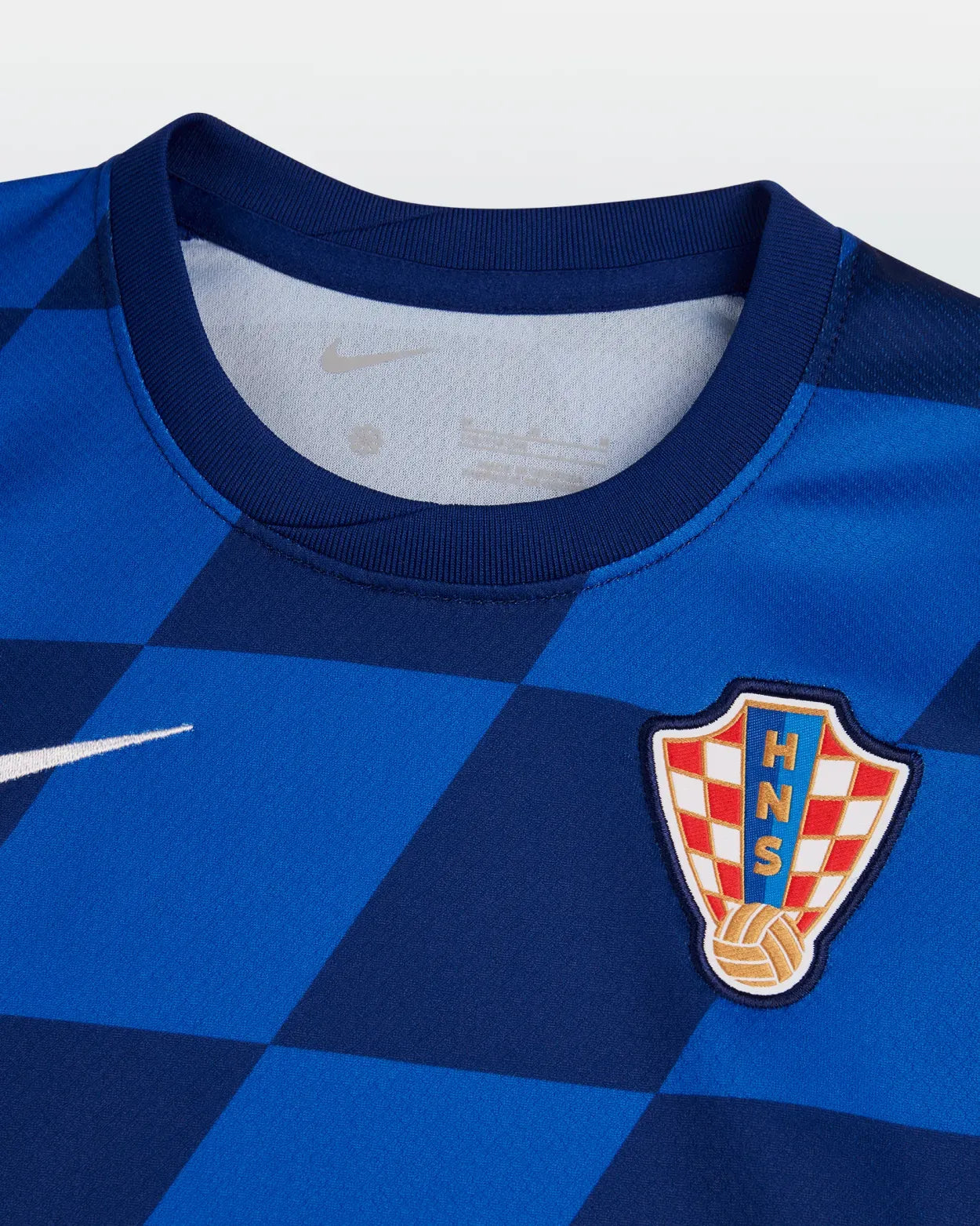 Kit Stadium Away DF AW LK Y 24/25