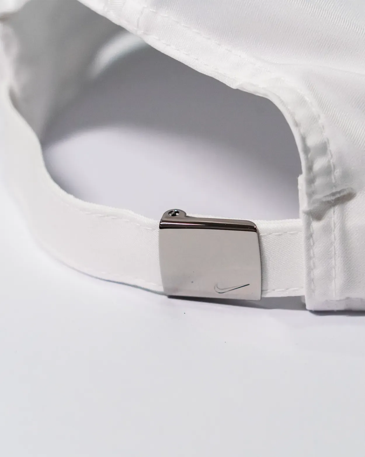 Cap White DF Y