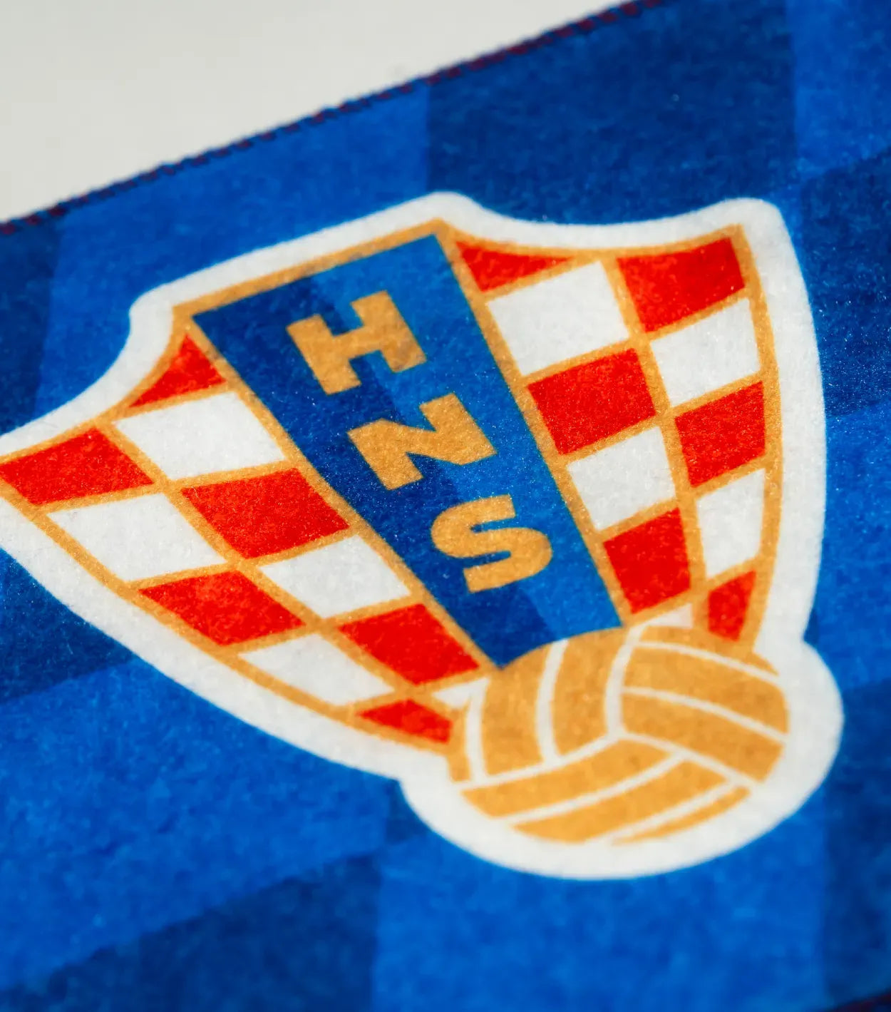 Scarf Modrić Away