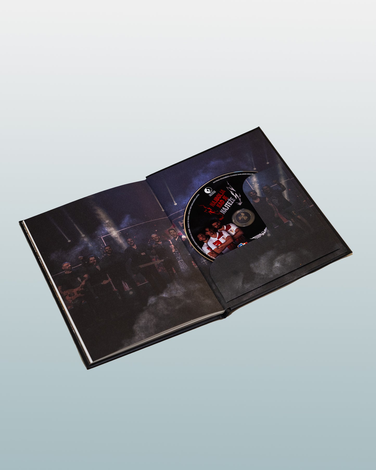 Najbolja kad je najteže, Booklet + Comic Book + CD 7