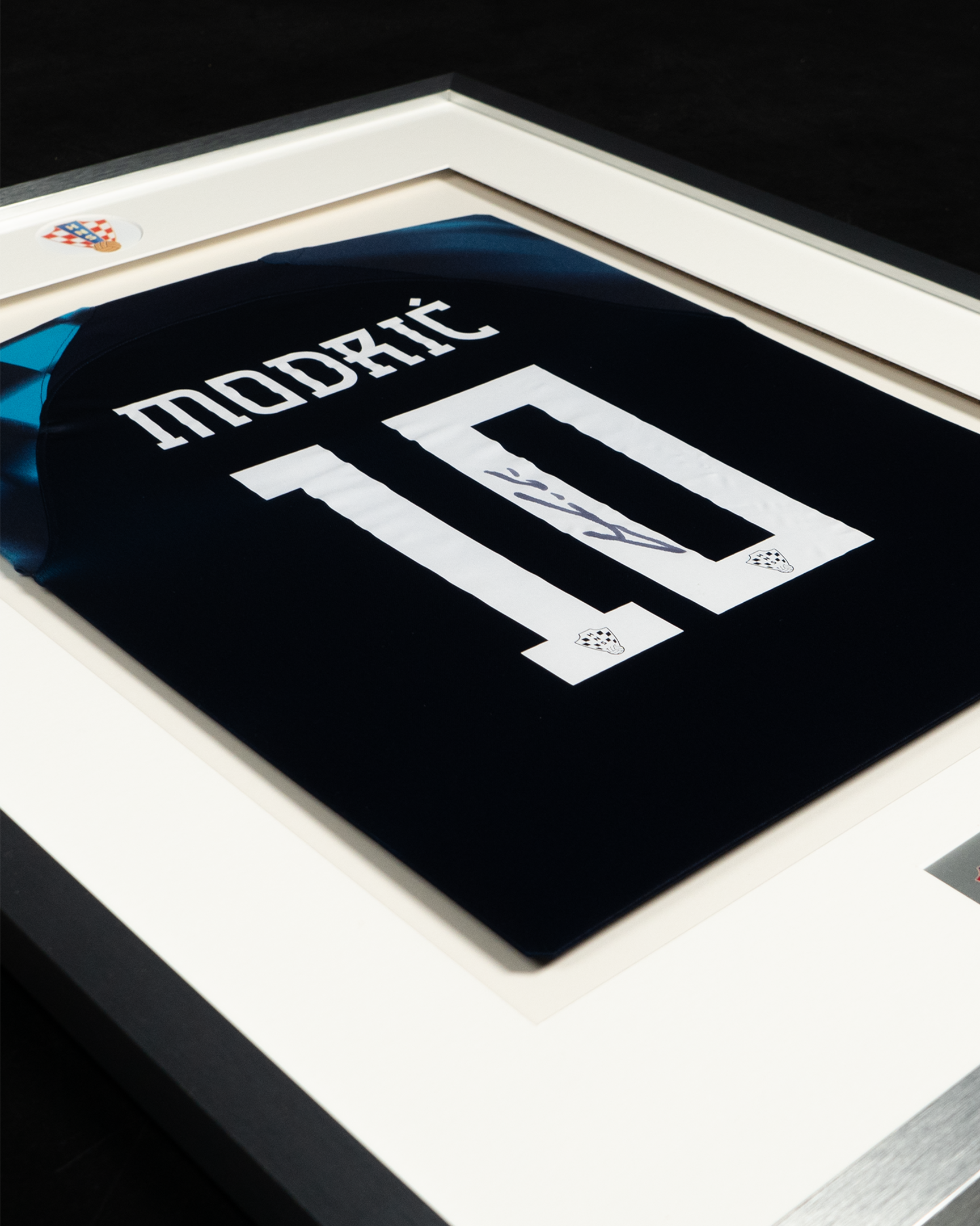 Classic Away Back 5